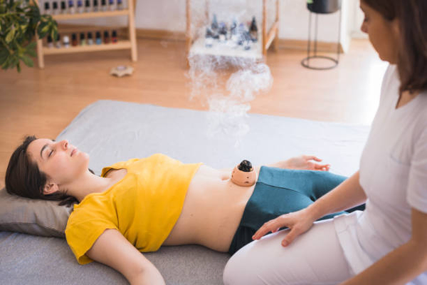 Moxibustion Therapy: A Gentle, Heat-Based Approach to Back Pain Relief
